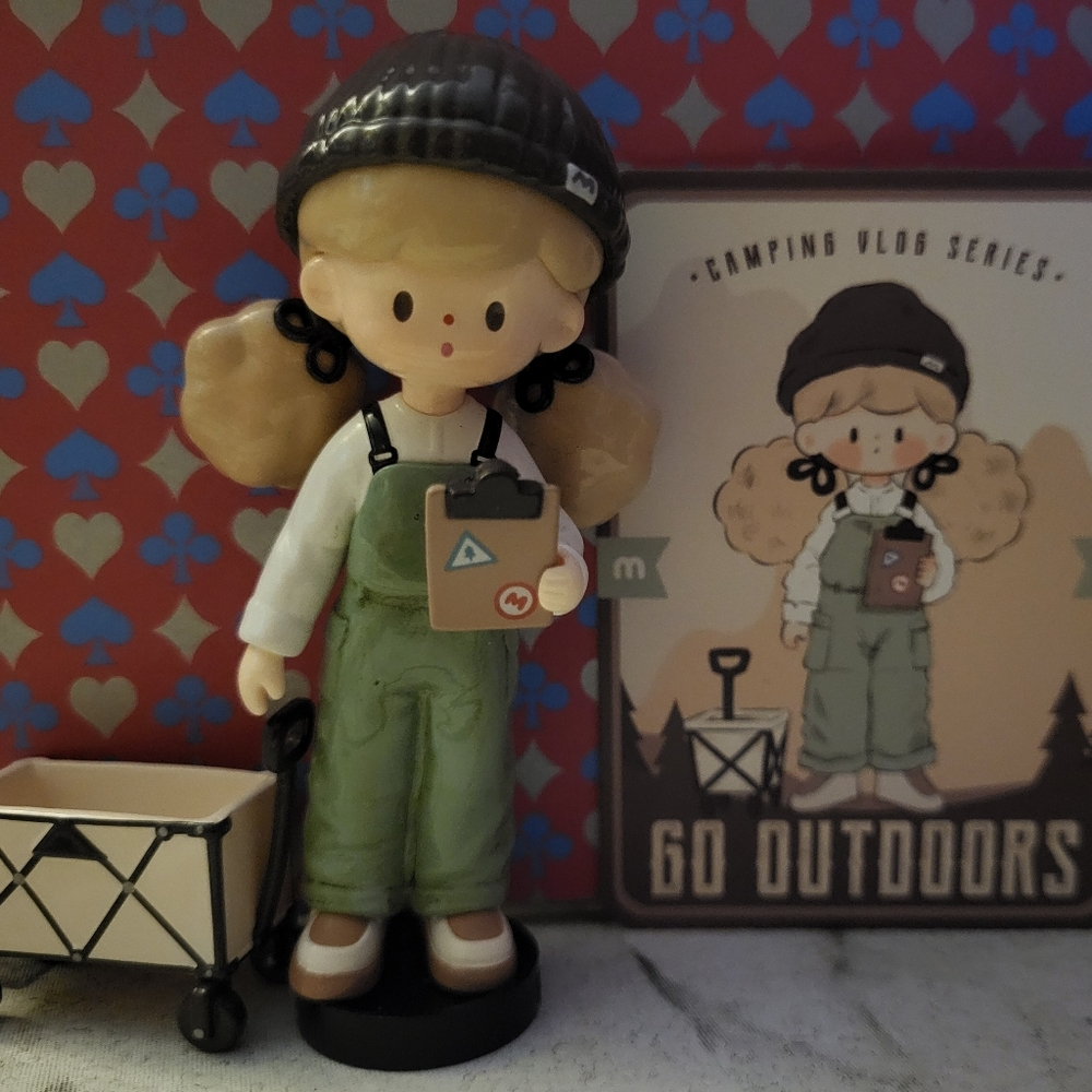 Finding Unicorn × Molinta: "Camping Vlog Series" Go Outdoors + card + stand